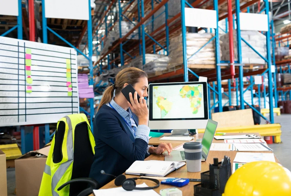 Real-Time in Cargo Ship Tracking Real-Time in Cargo Ship Tracking