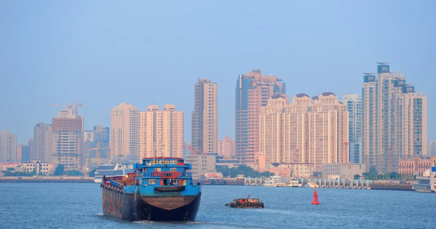 Sea cargo in Qatar