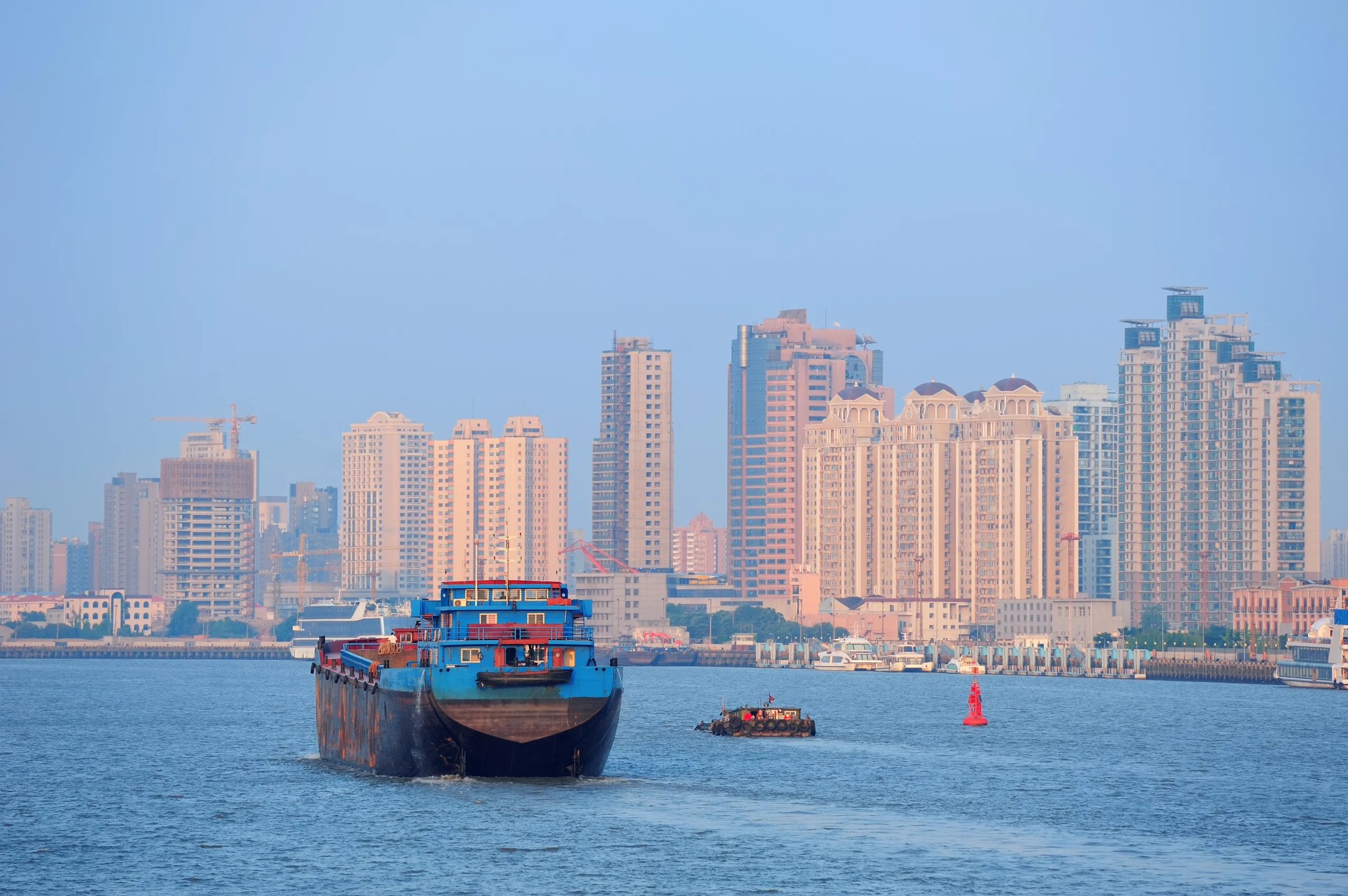 Sea cargo in Qatar