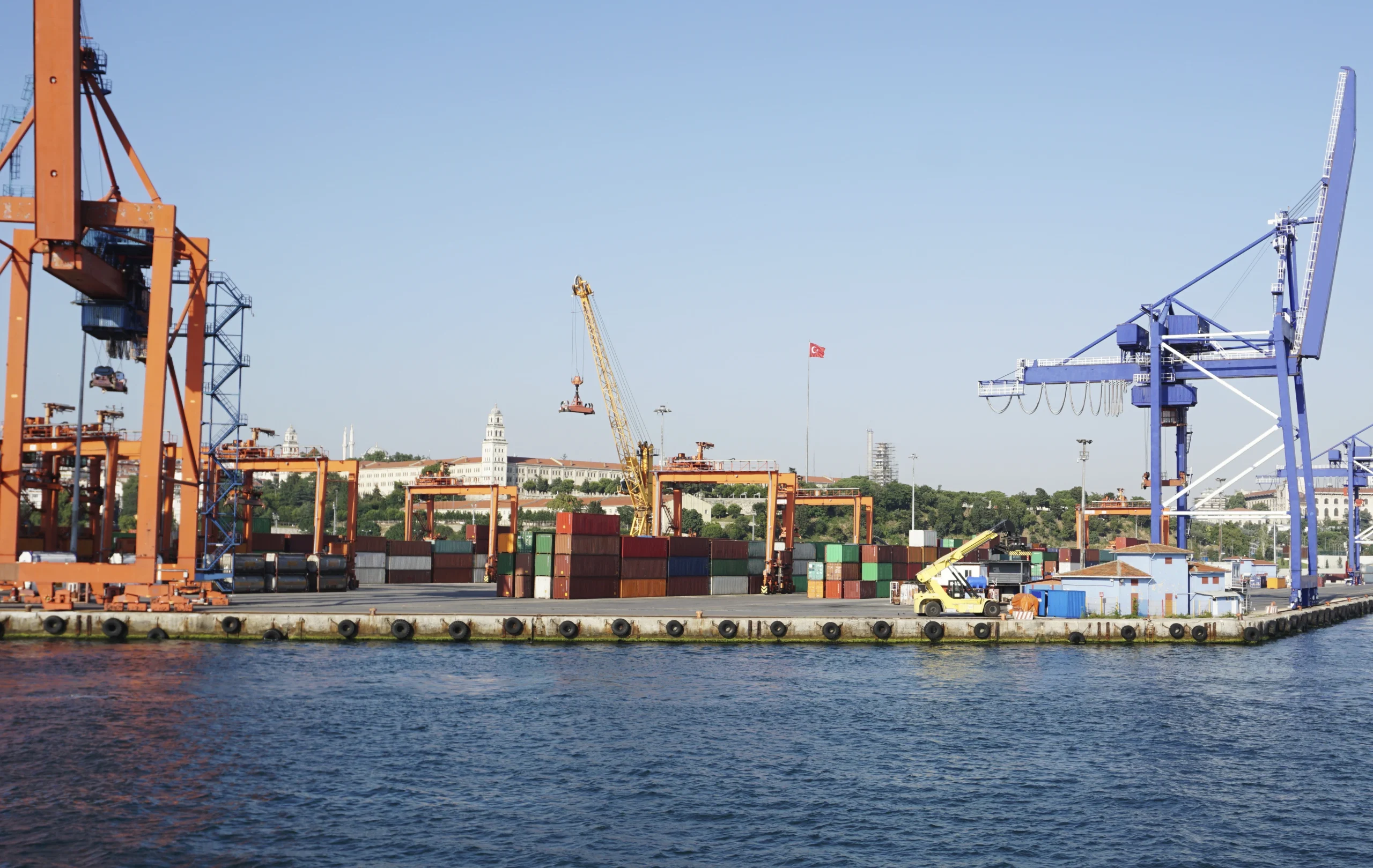 Sea Cargo in Qatar
